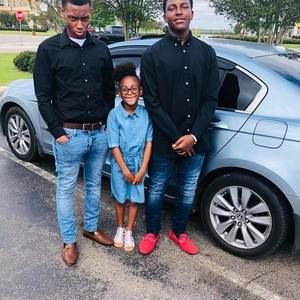 Meet your Posher, Jordaain